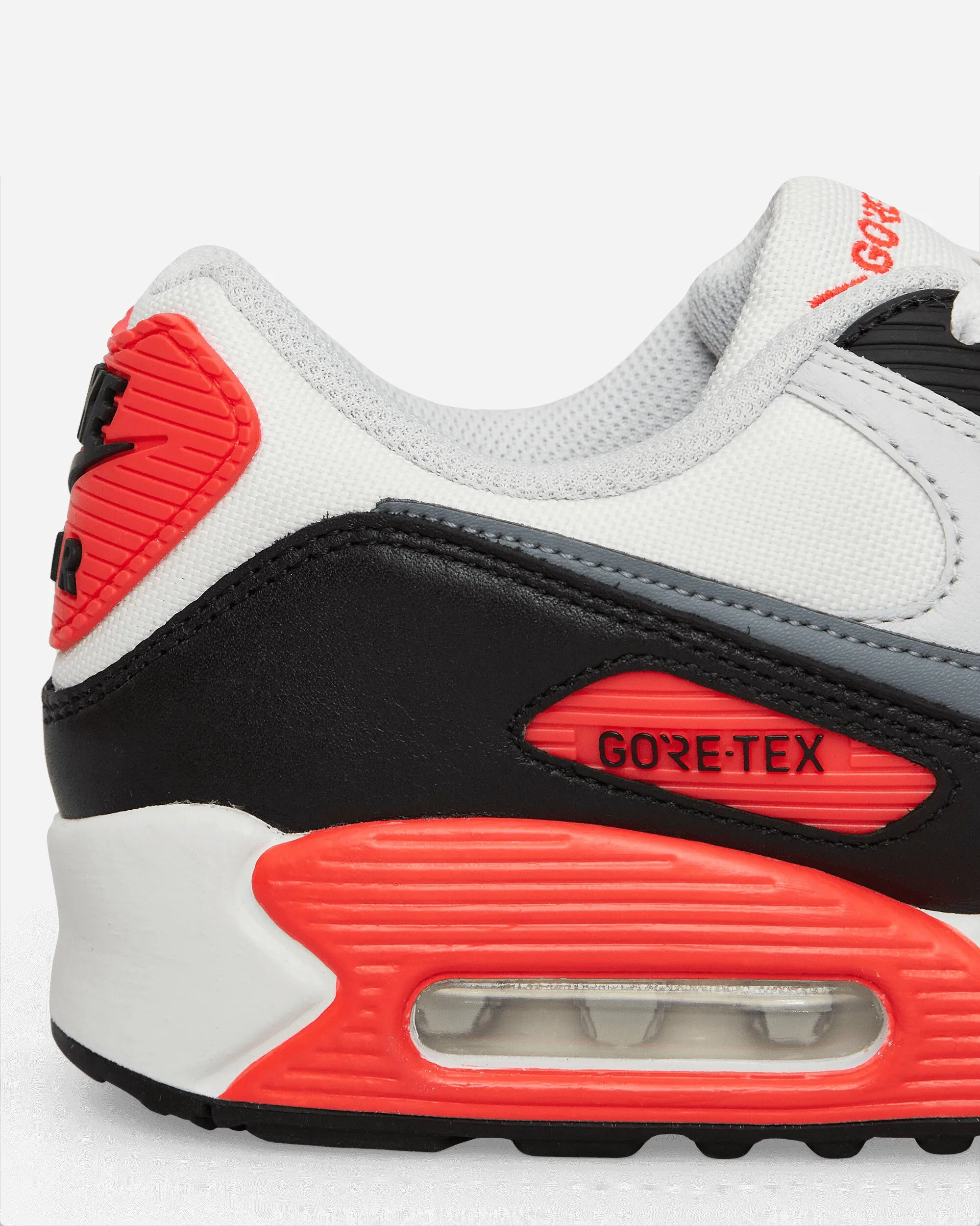 Baskets Air Max 90 GORE-TEX Blanc Summit / Rouge Vif / Noir / Gris Cool