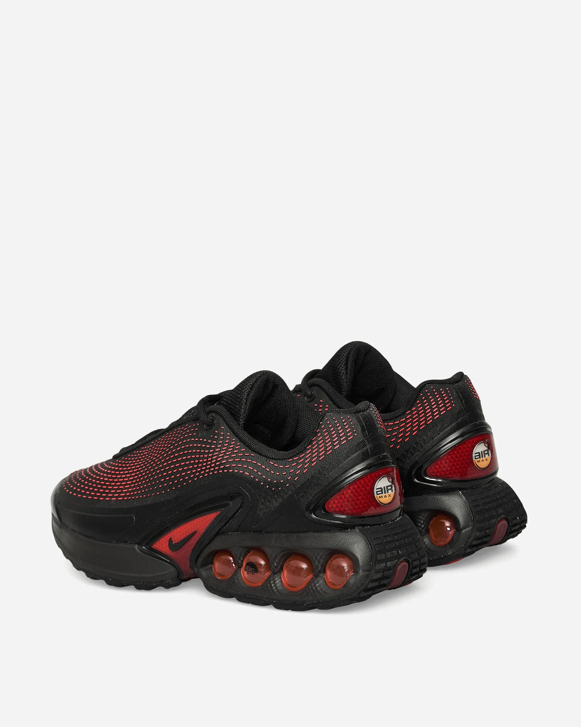 Baskets Air Max DN Noir / Rouge Université