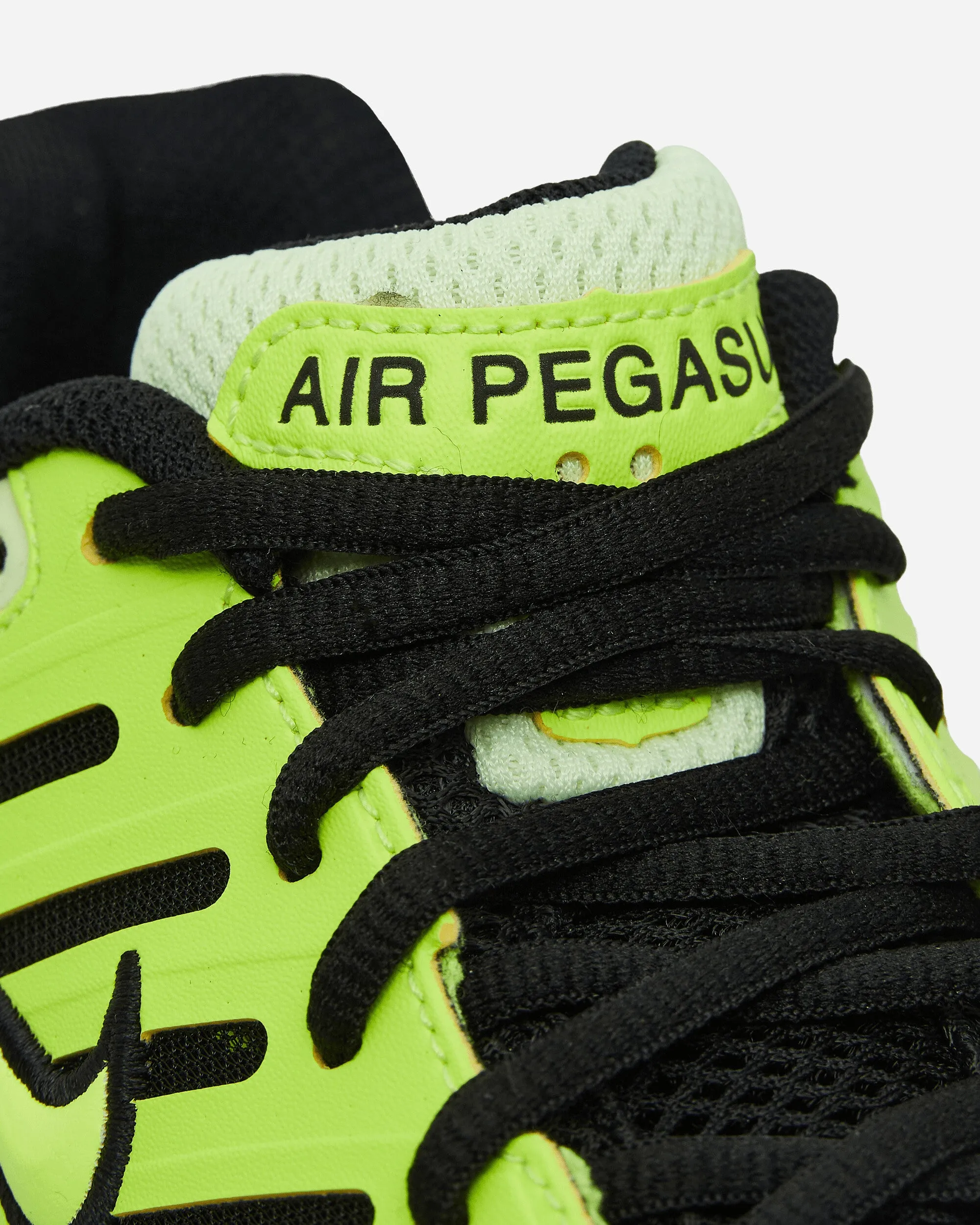 Baskets Air Pegasus 2005 Volt / Noir