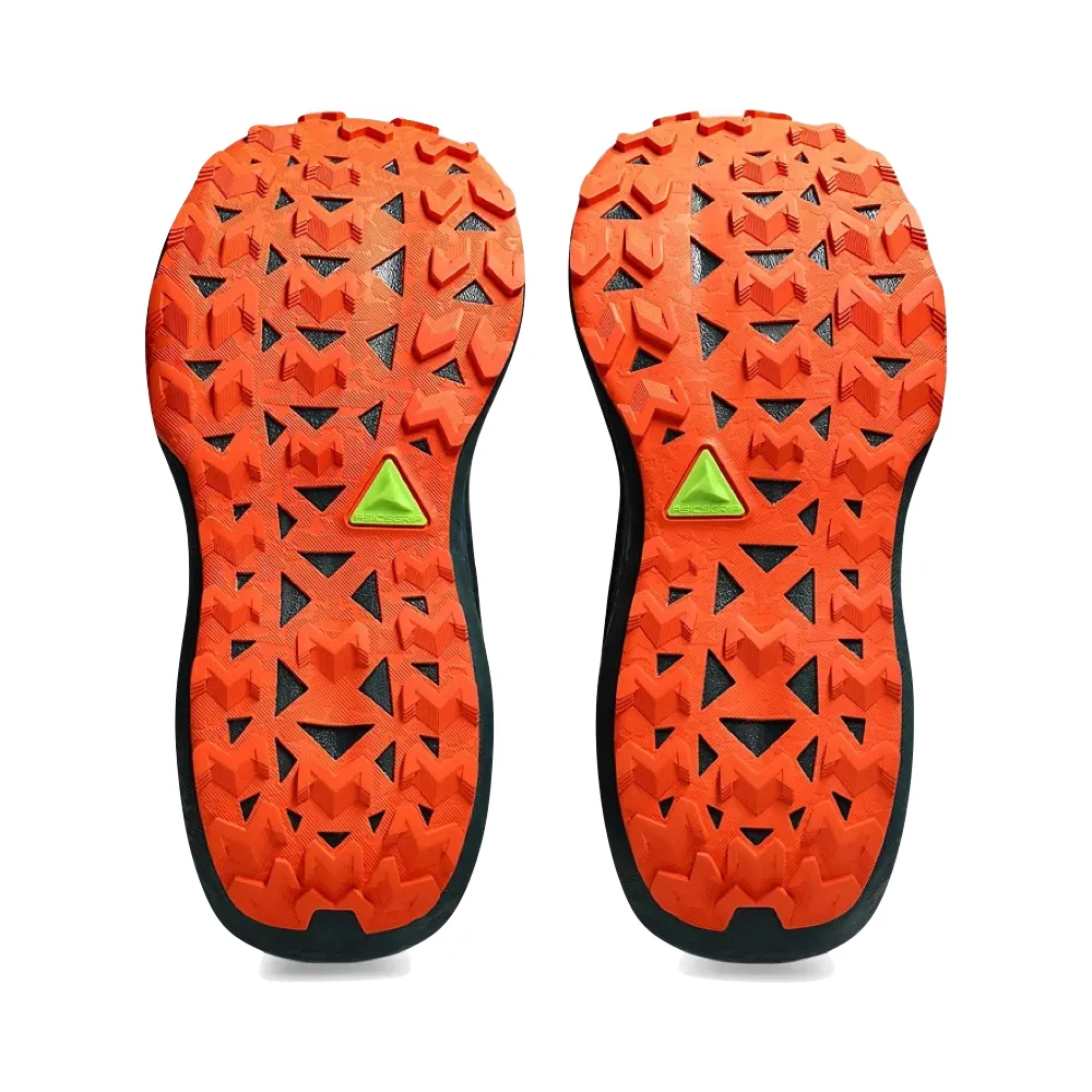 Asics Chaussure de course Trabuco 4 pour homme en Mousse froide/Orange nova
