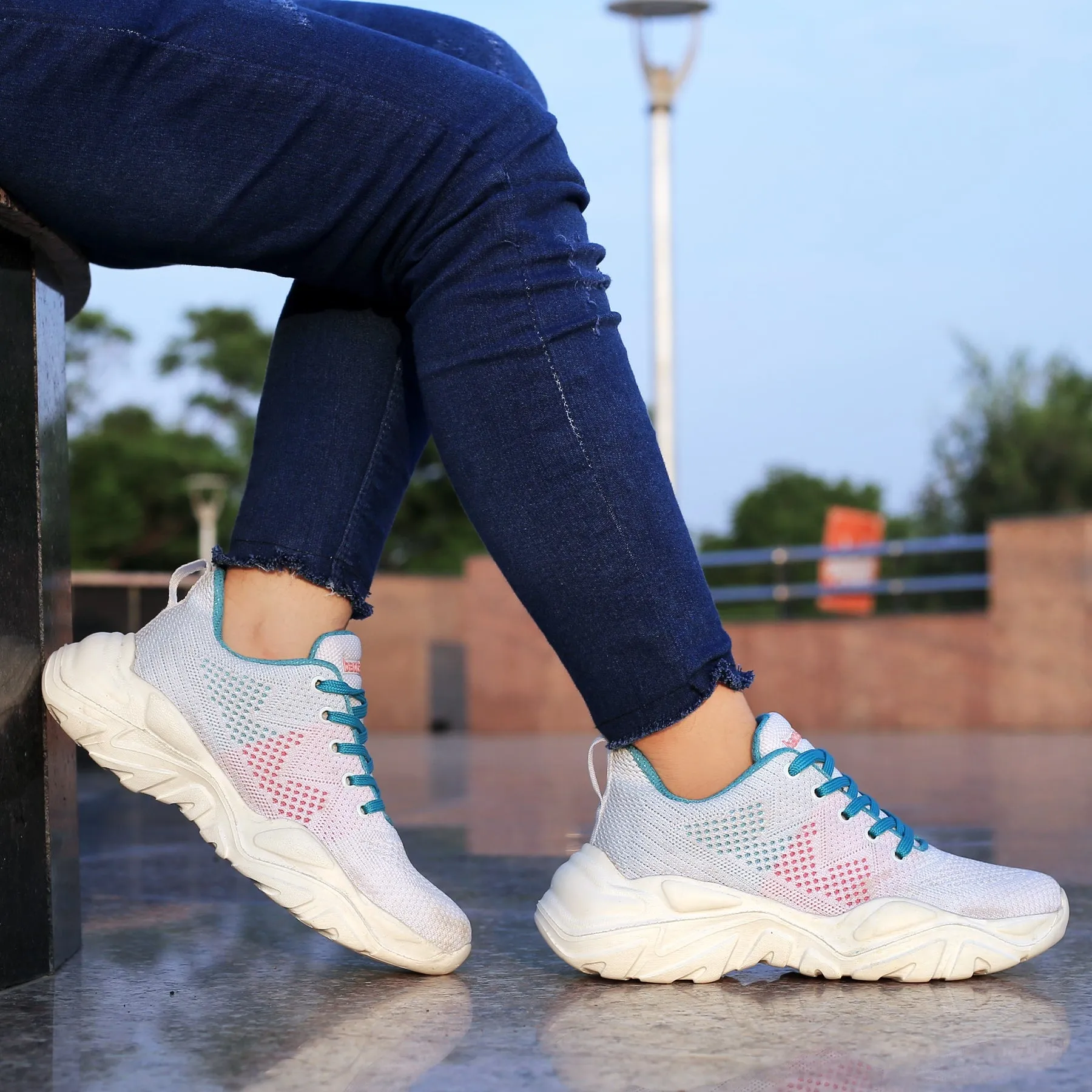 Bacca Bucci COOPER Sneakers plates à lacets avec semelle épaisse pour femmes