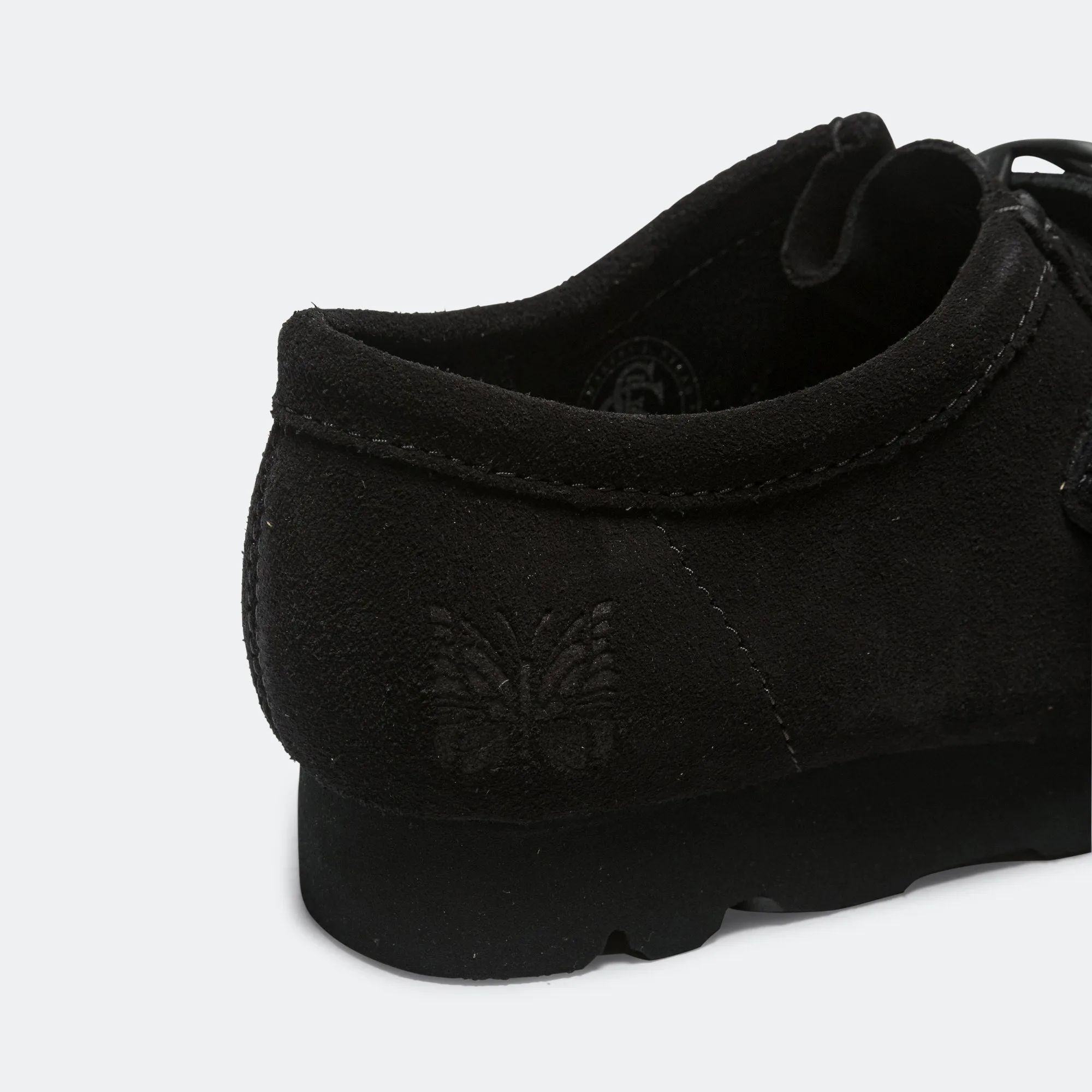 Clarks Shoes WallaStrap Low x Needles - Suède Noir