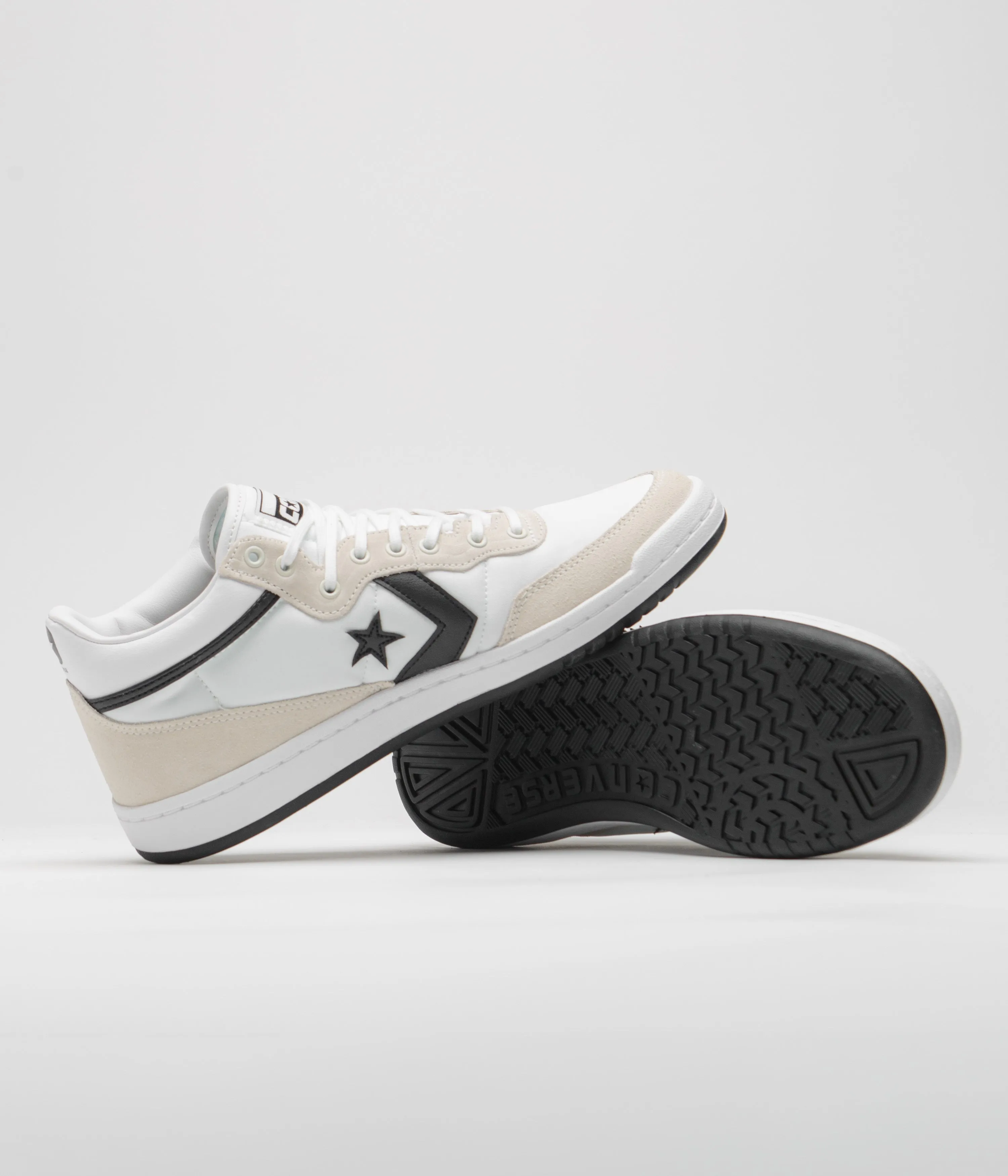 Chaussures Converse Fastbreak Pro Mid - Blanc / Noir / Aigrette