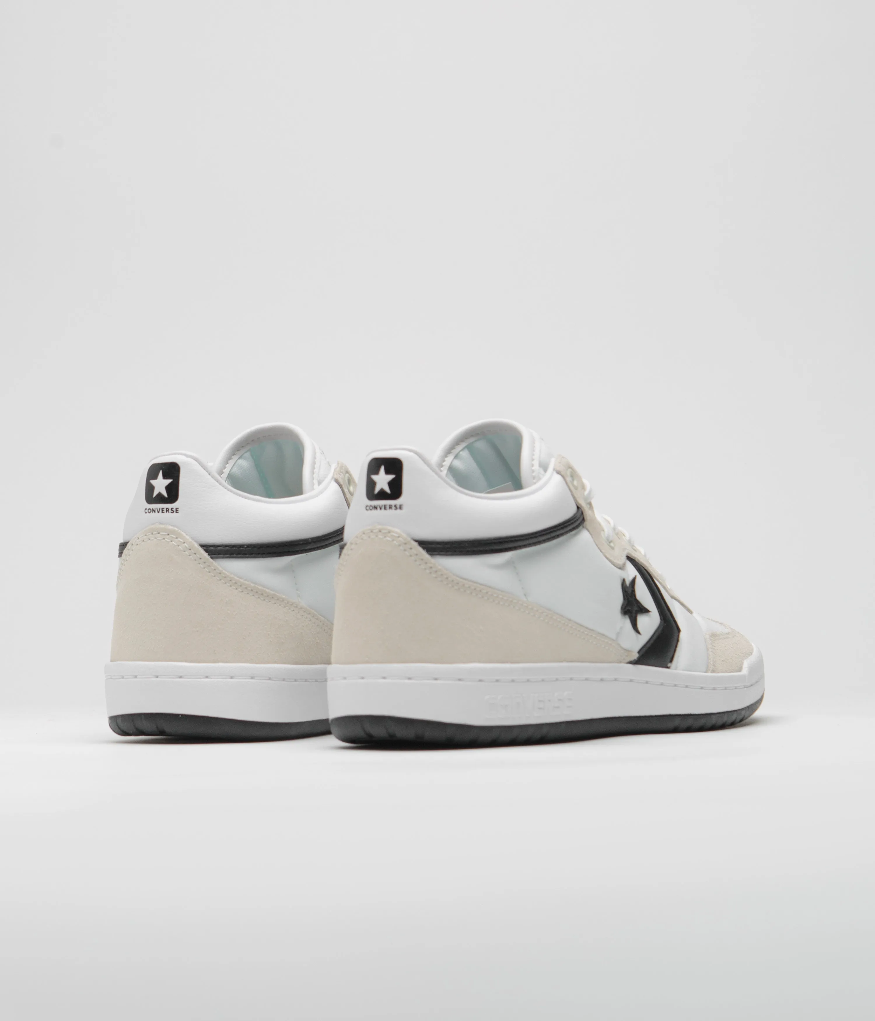 Chaussures Converse Fastbreak Pro Mid - Blanc / Noir / Aigrette