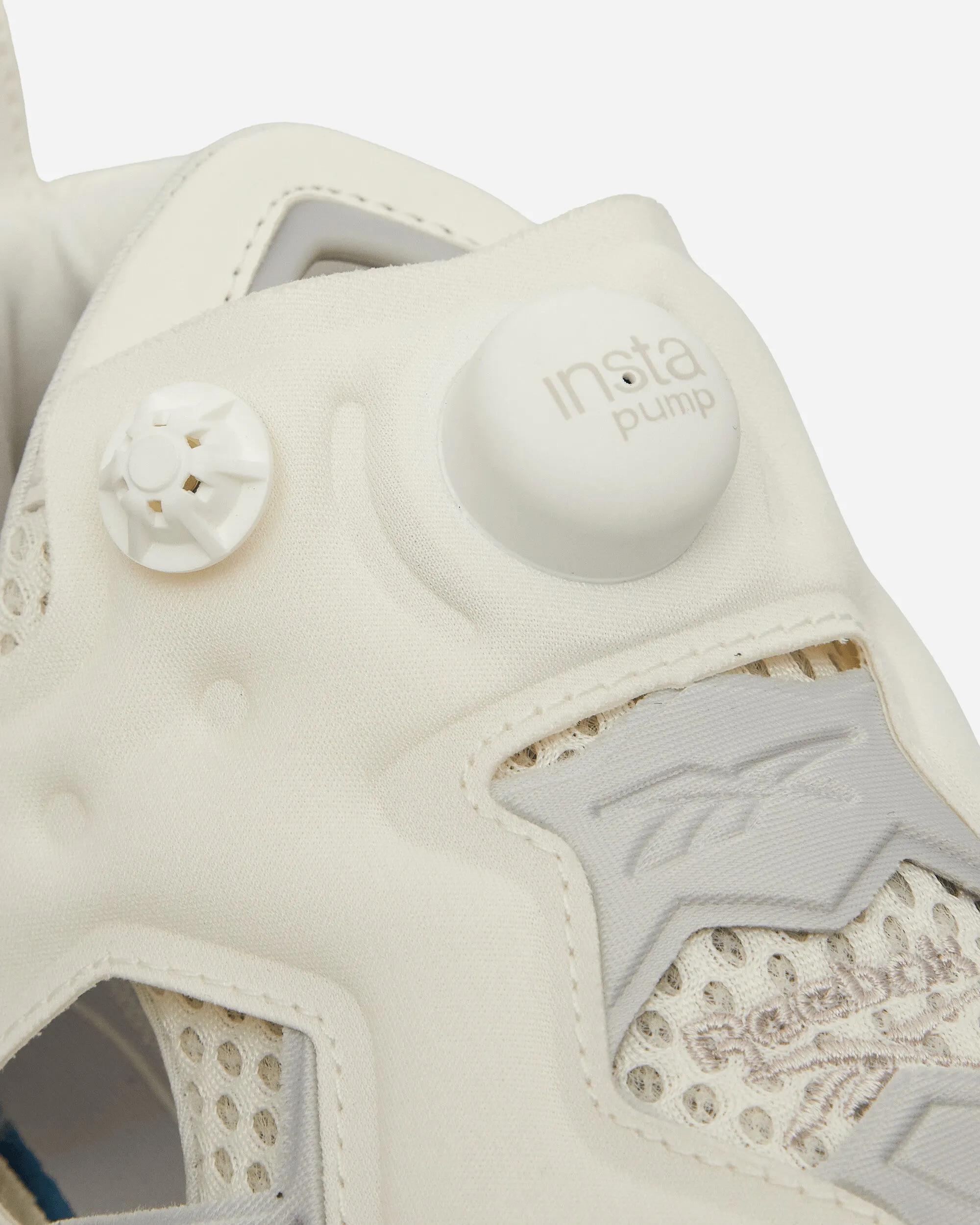 Instapump Fury 95 Sneakers en couleur Bone
