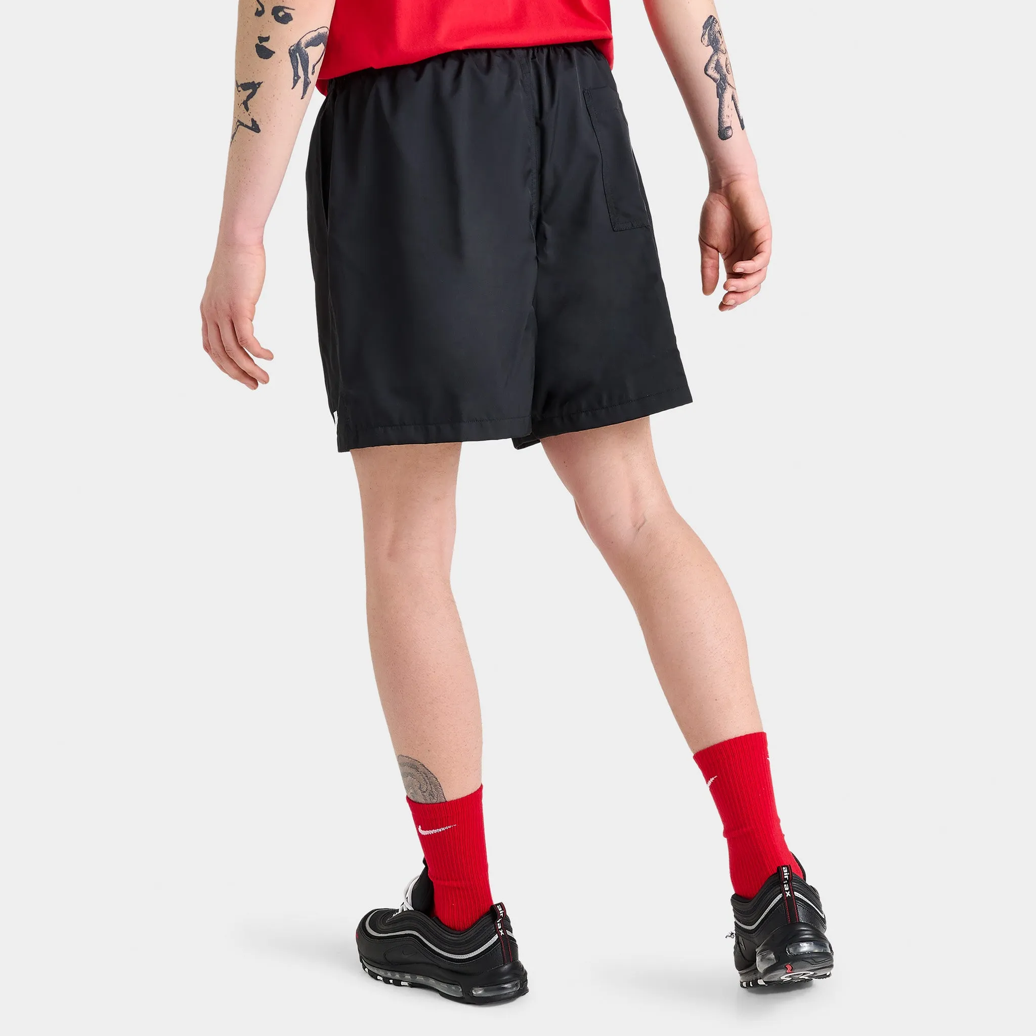 Nike Sportswear Club Short de sport pour homme Noir / Blanc