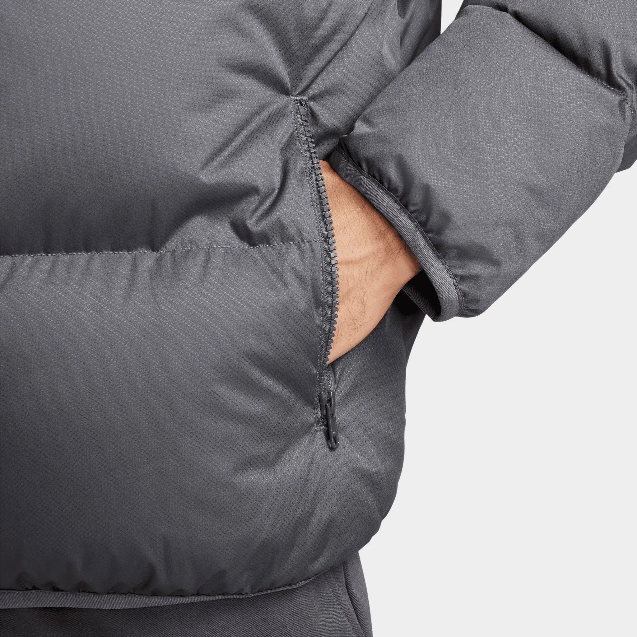 Veste matelassée Nike Sportswear Club pour homme Gris fer / Blanc