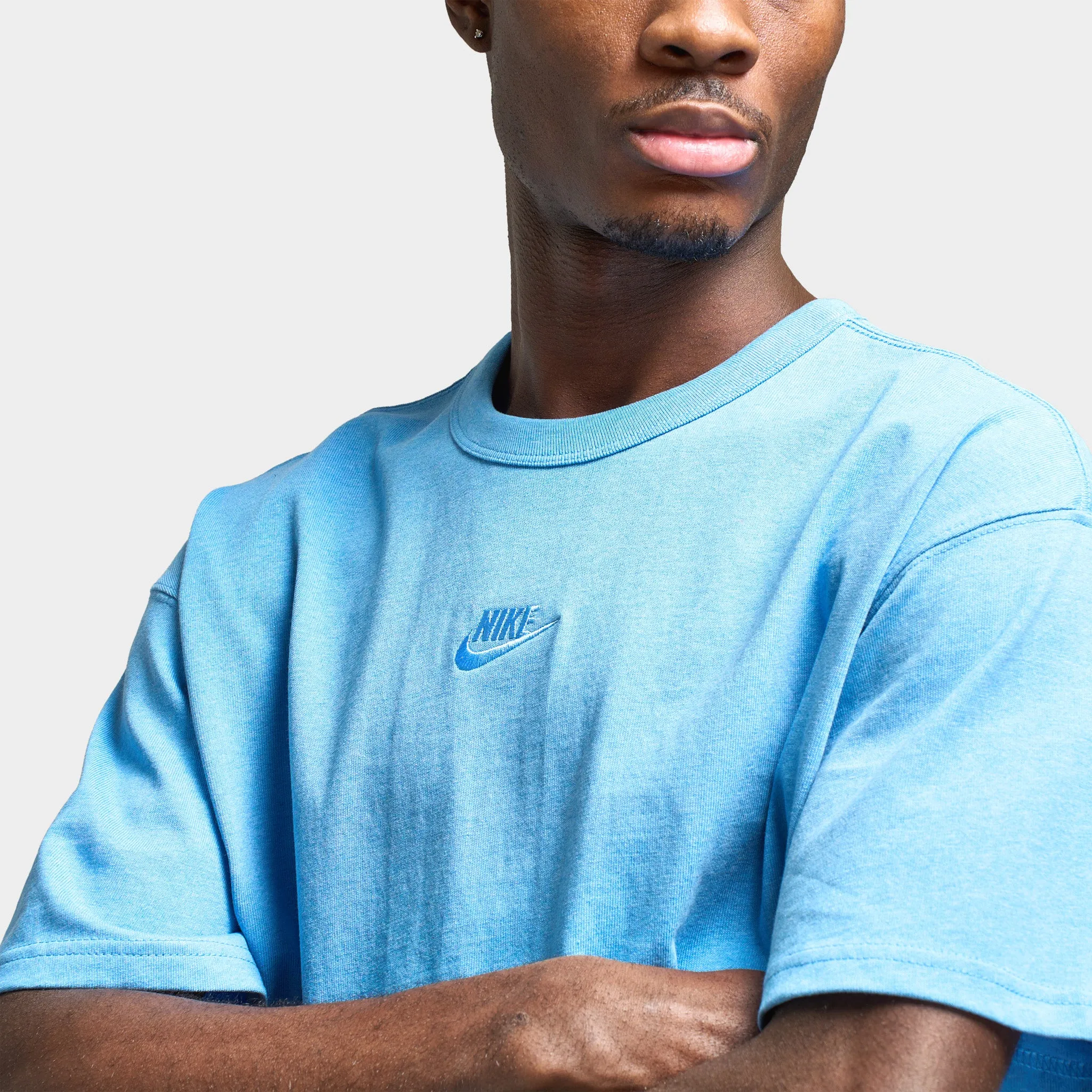 T-shirt Essential Premium Nike Sportswear pour Homme Bleu Université / Htr