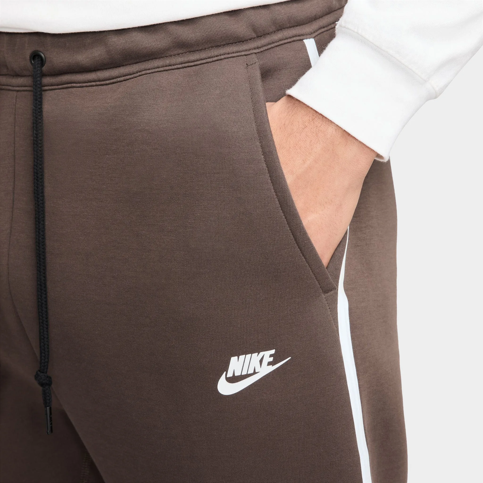 Pantalon de jogging Nike Sportswear Tech Fleece Baroque Brown / Bemis Silver