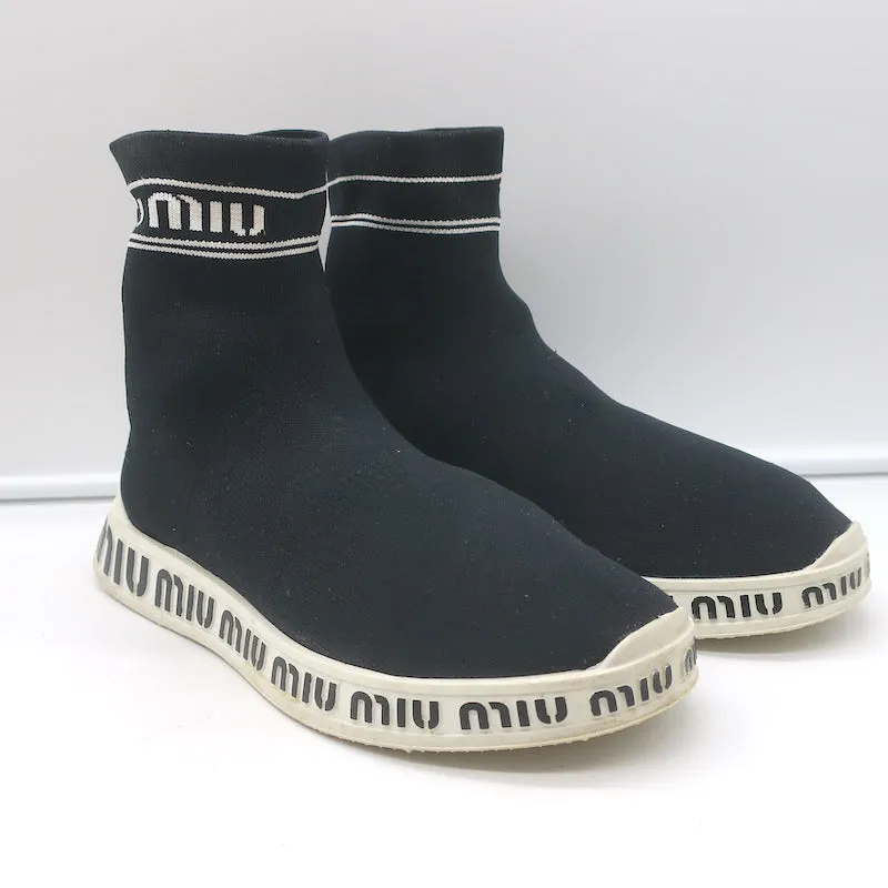 Baskets Miu Miu à logo avec chaussettes intégrées en maille extensible noire taille 38