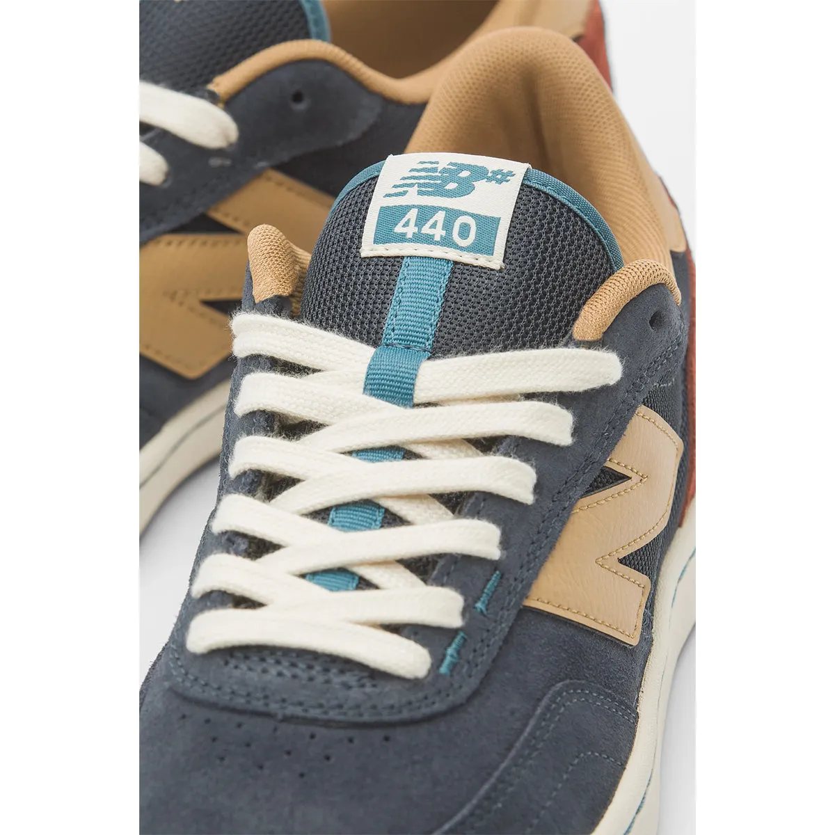 New Balance - Chaussures 440 Marine/Tan Chaussures New Balance