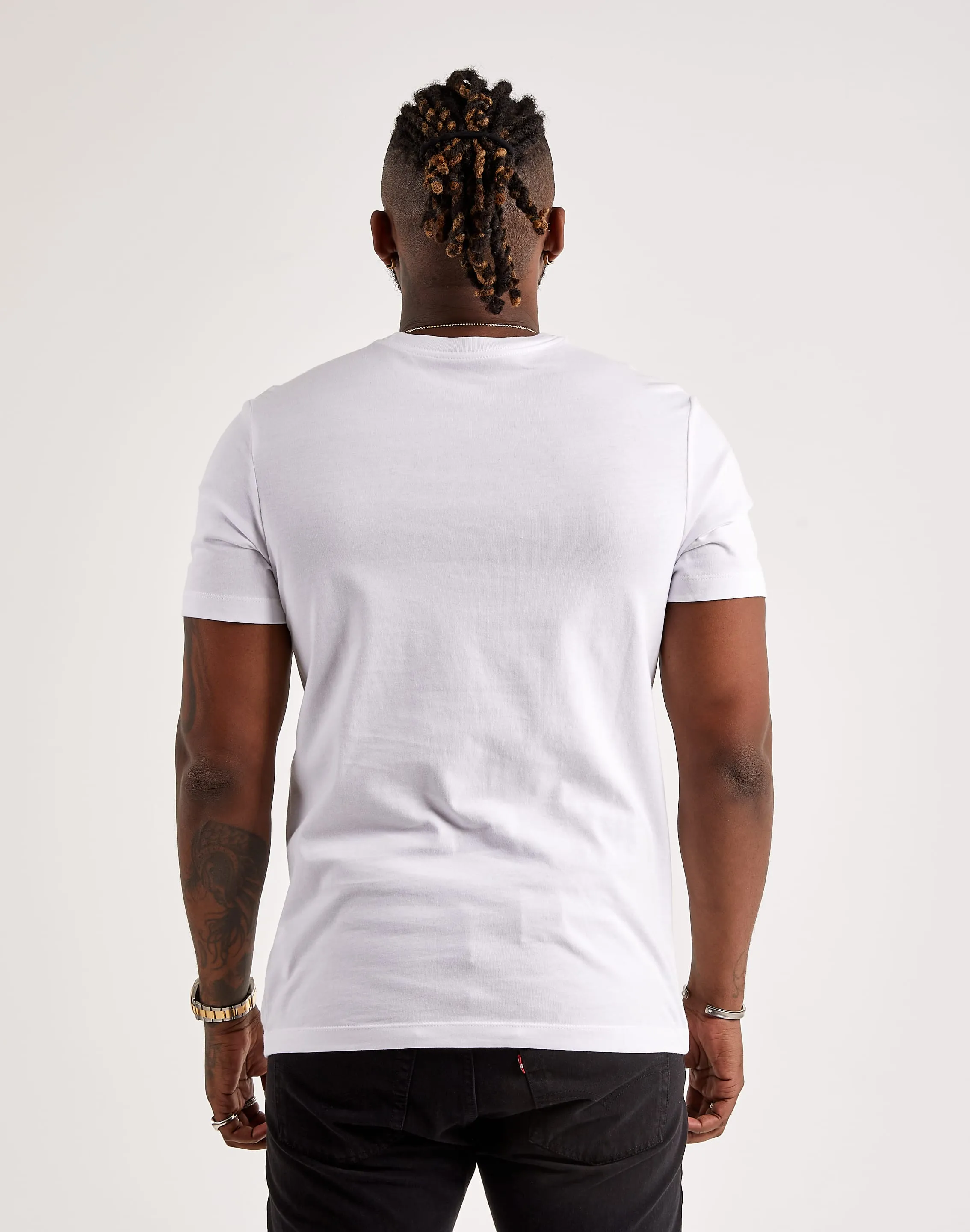 T-shirt Nike Icon Futura