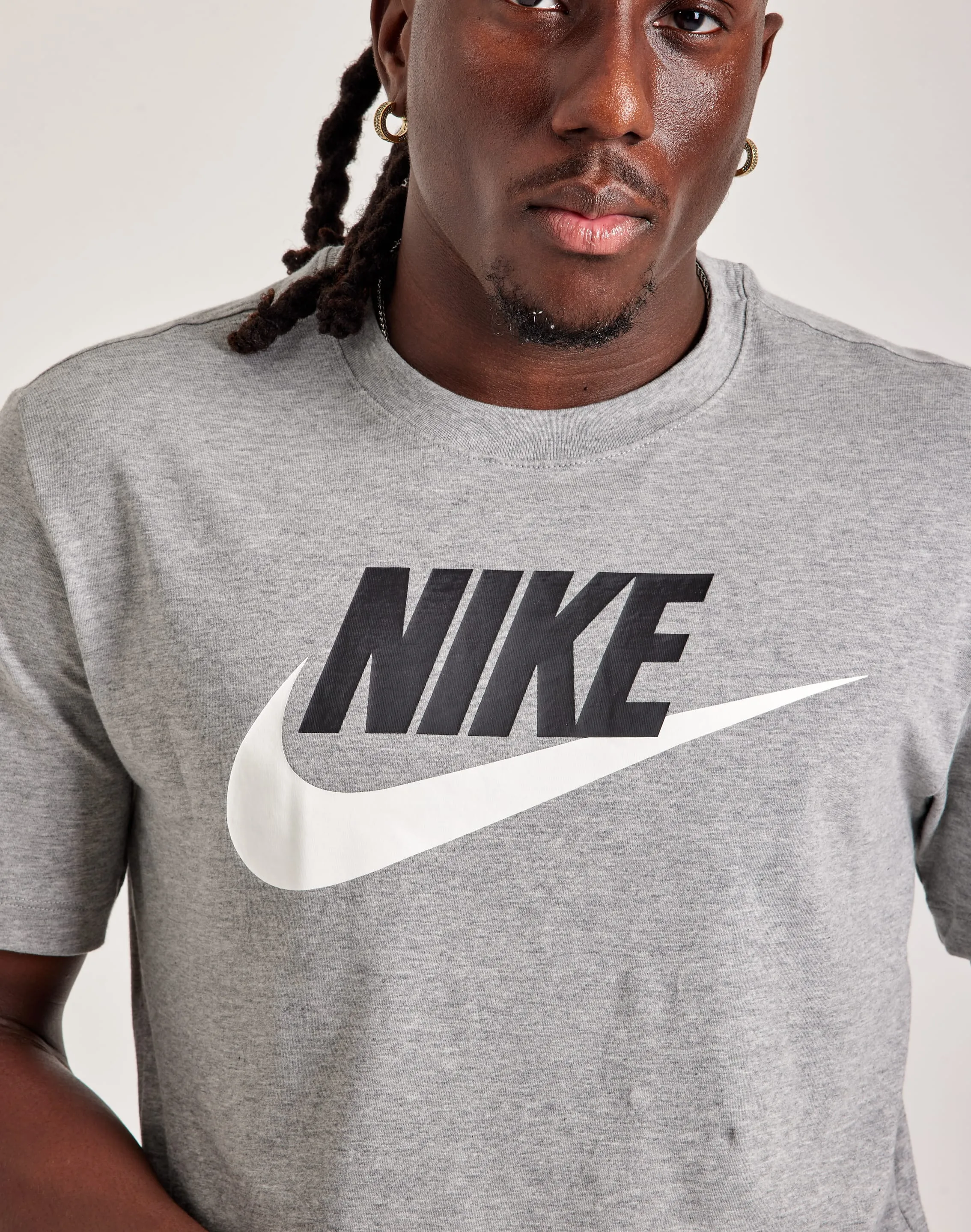 T-shirt Nike Icon Futura
