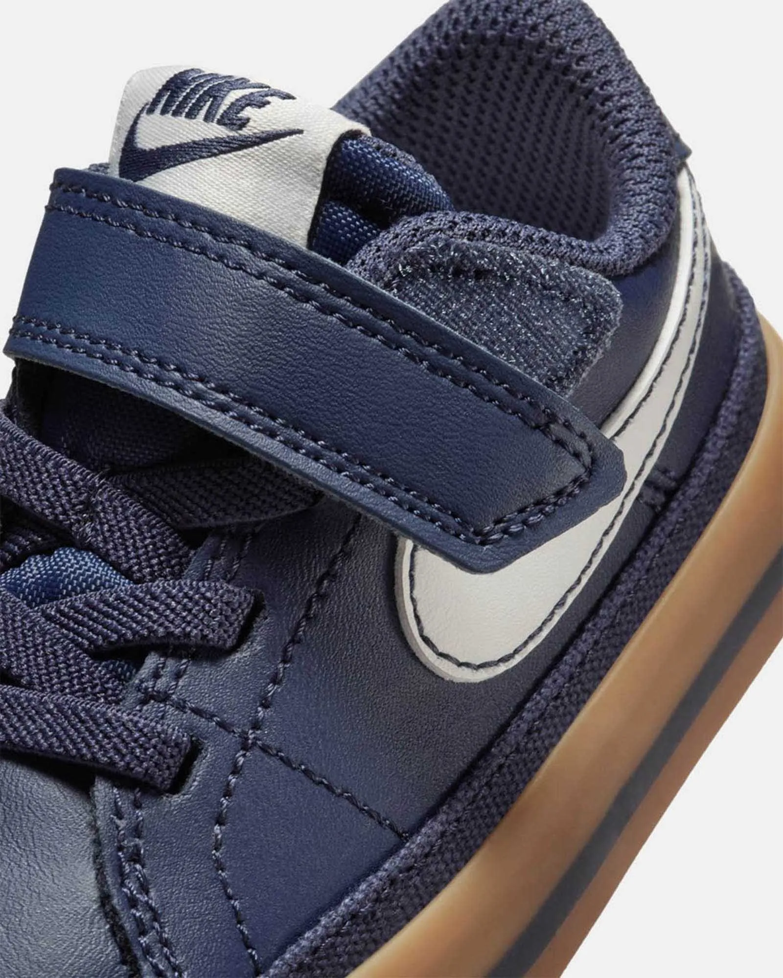 Chaussures Nike Enfants Court Legacy Bébé Bleu Thunder/Sail/Gomme