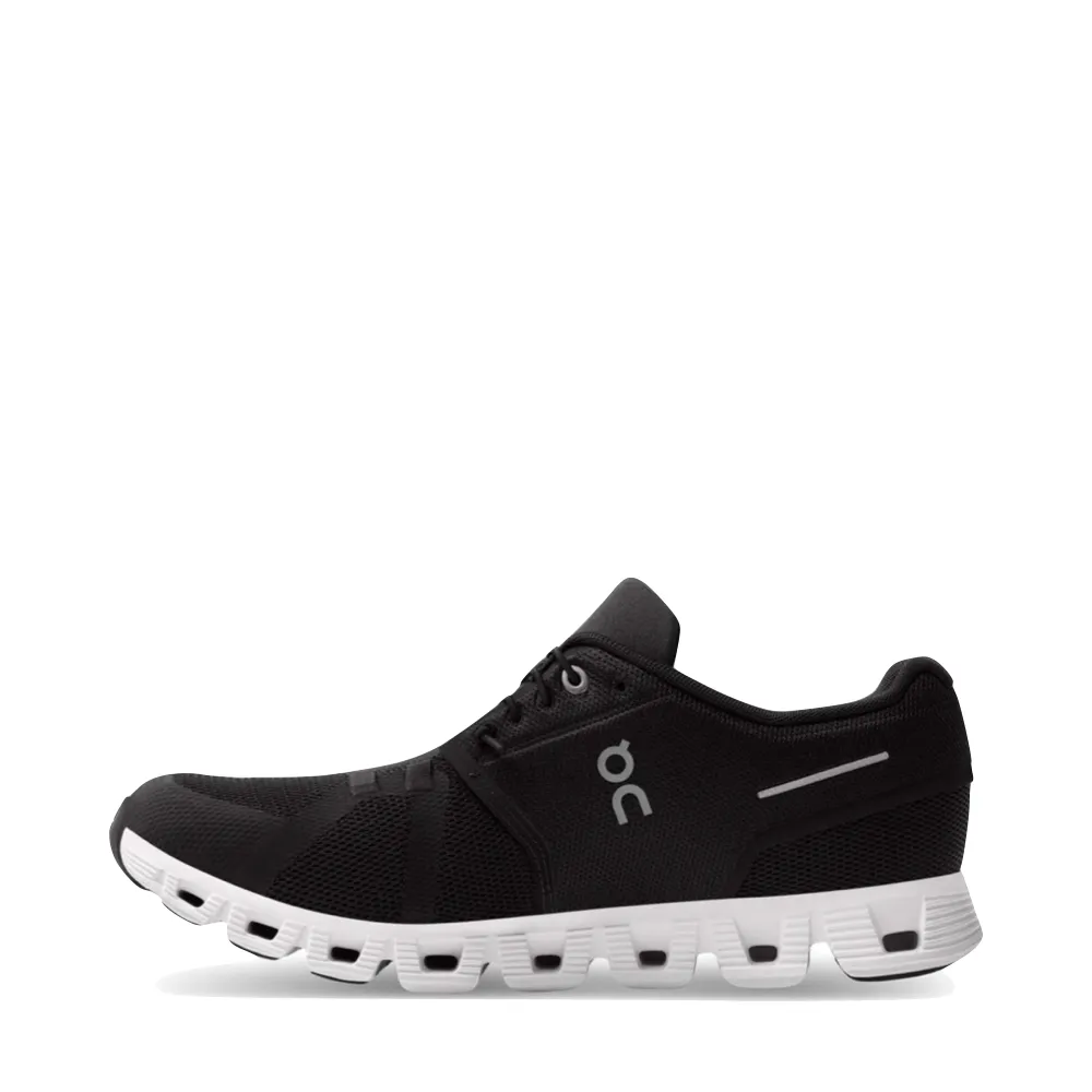 Sur la Sneaker Cloud 5 pour Homme en Noir/Blanc