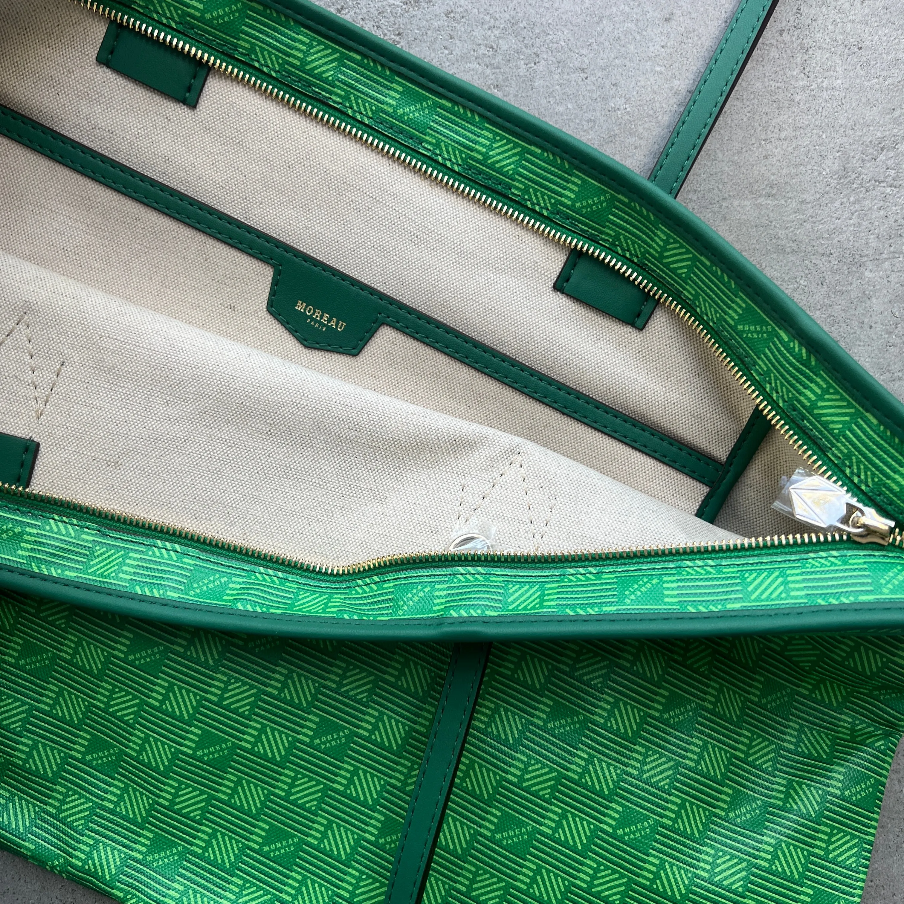 Sac Saint Tropez Zip Tote GM, Green Moreau