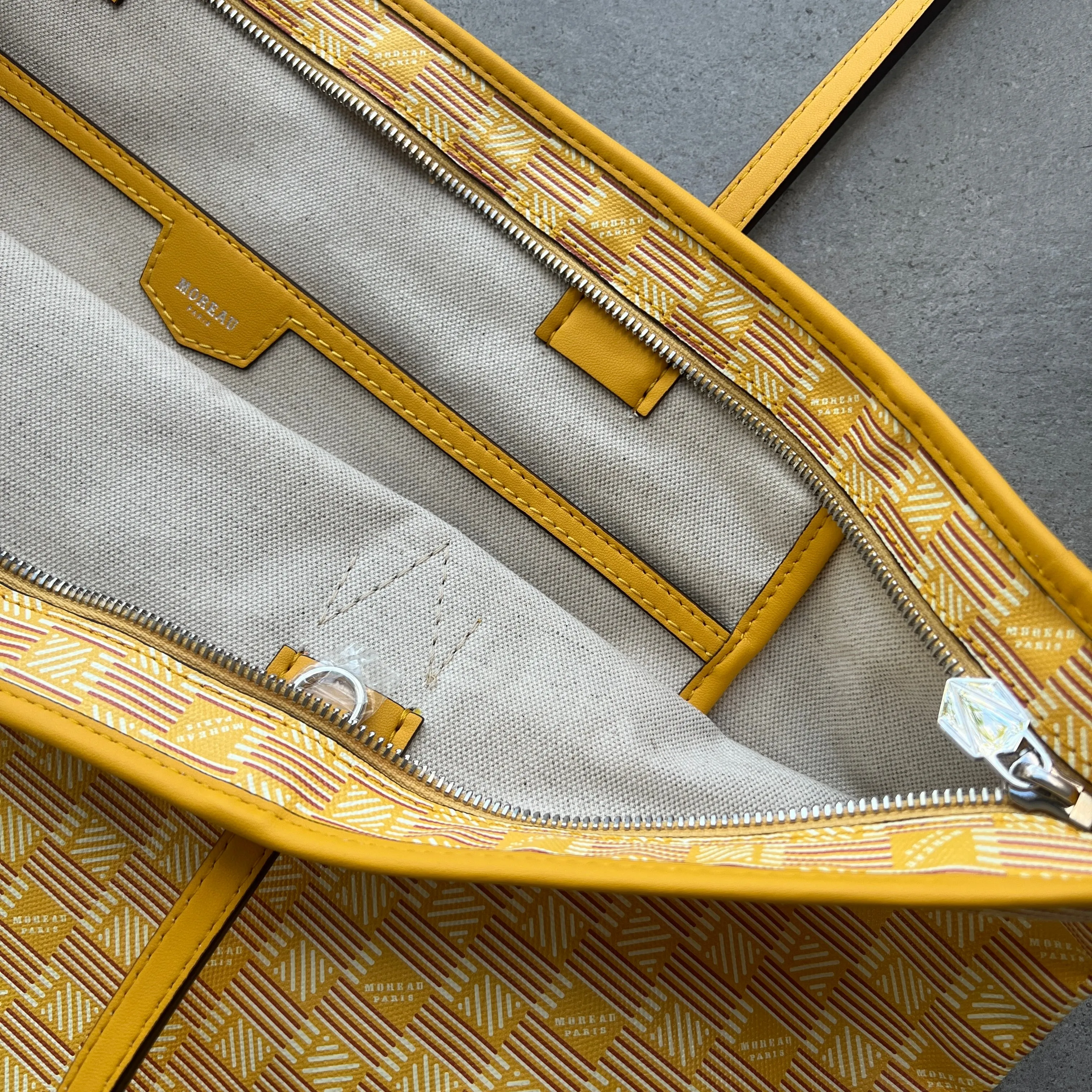 Sac Saint Tropez Zip Tote GM, Jaune Moreau Bags