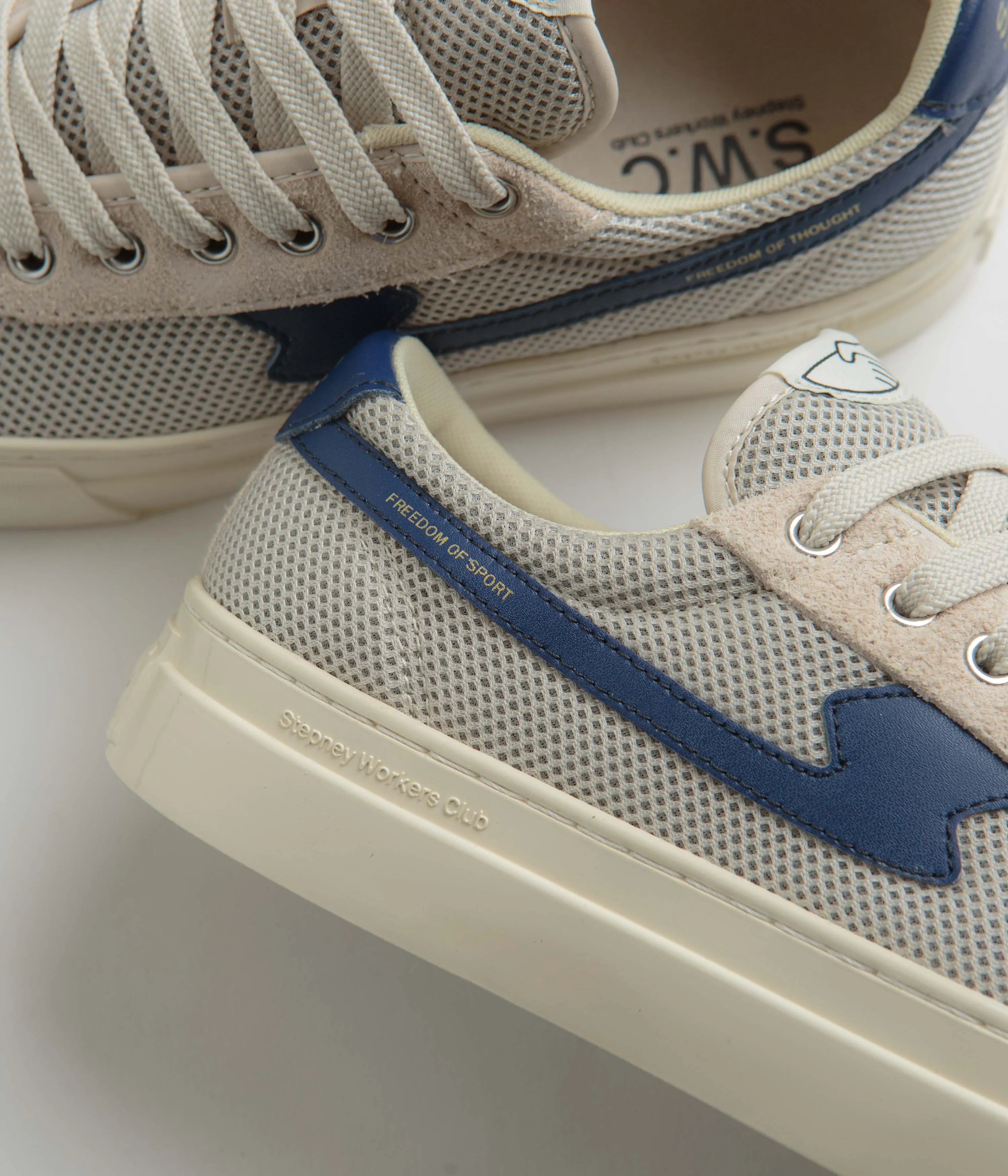 Stepney Workers Club Chaussures de Tennis en Maille Dellow S-Strike Cup - Écru / Bleu Stepney Workers Club