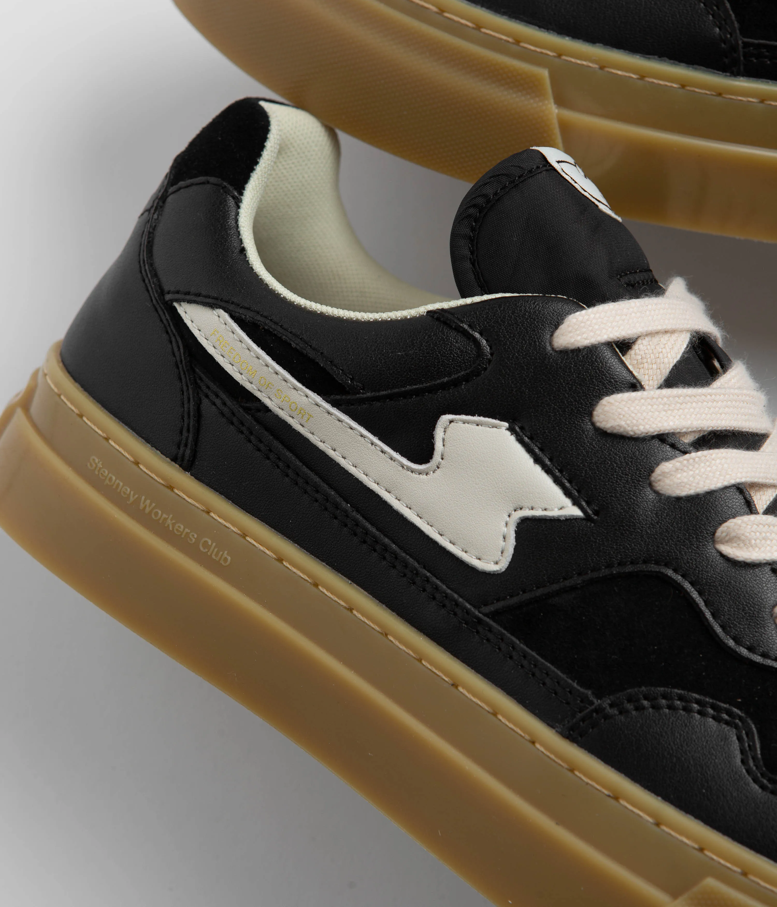 Stepney Workers Club Chaussures en Cuir Pearl S-Strike - Noir / Gomme Stepney Workers Club