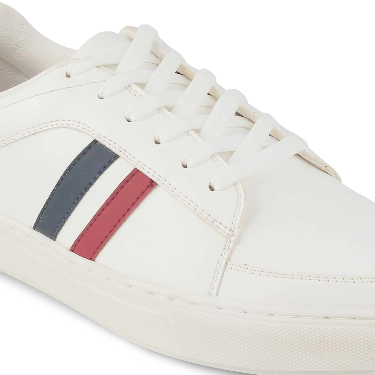 Les baskets blanches pour hommes Gosti Tresmode