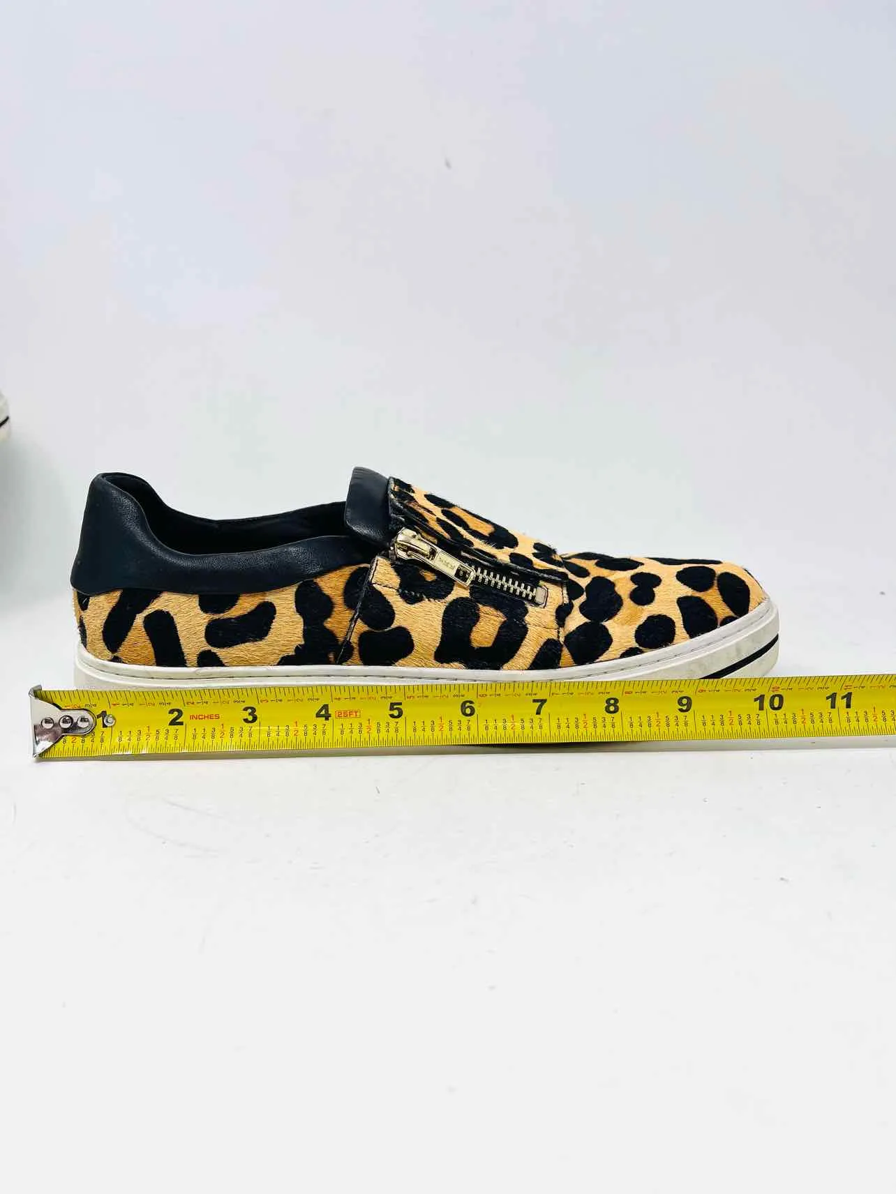Chaussures Sneakers en poil de vache imprimé animalier taille 10 beige/noir Vaneli