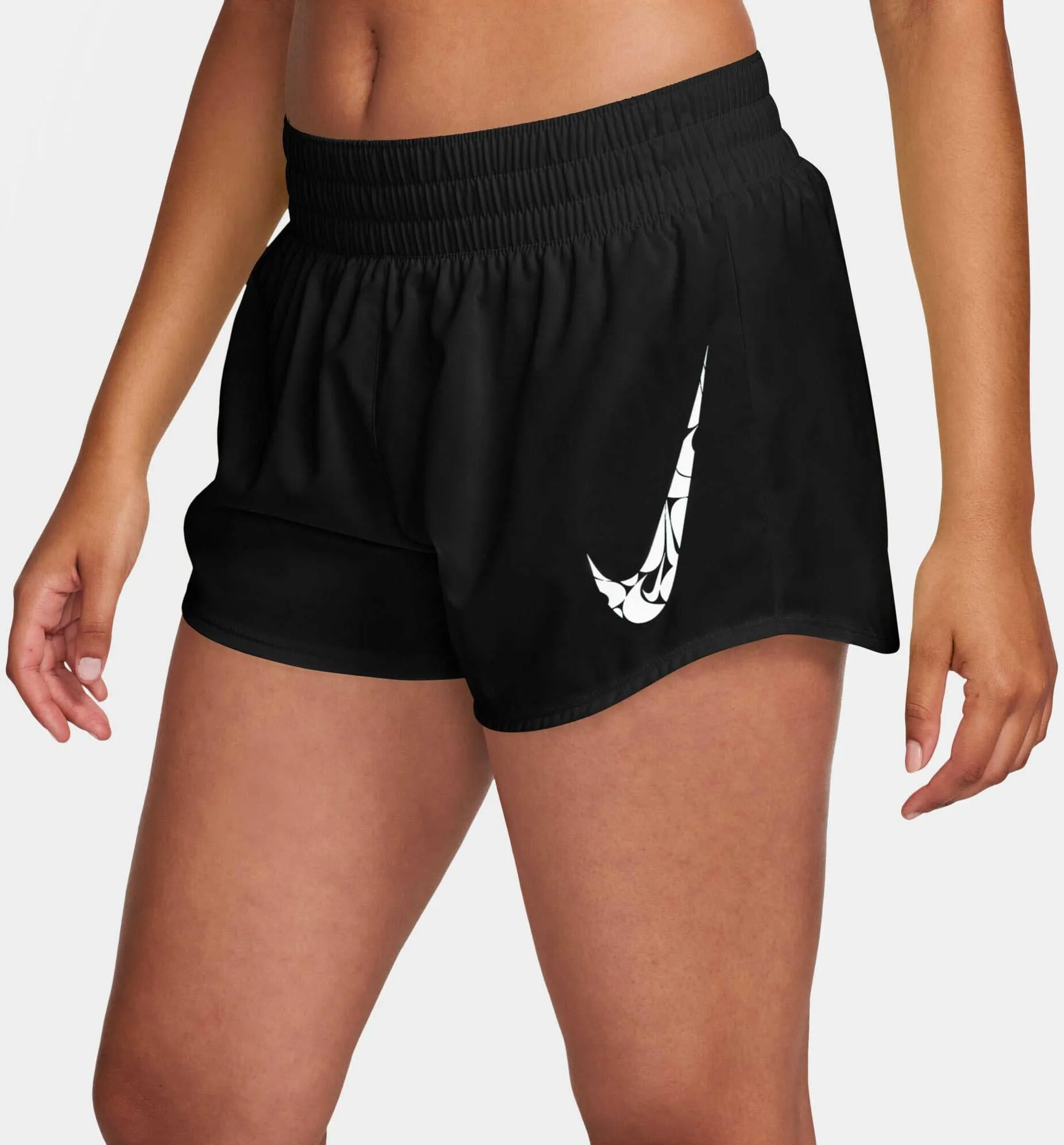 Shorty de course à taille moyenne avec doublure brief et logo Swoosh pour femme